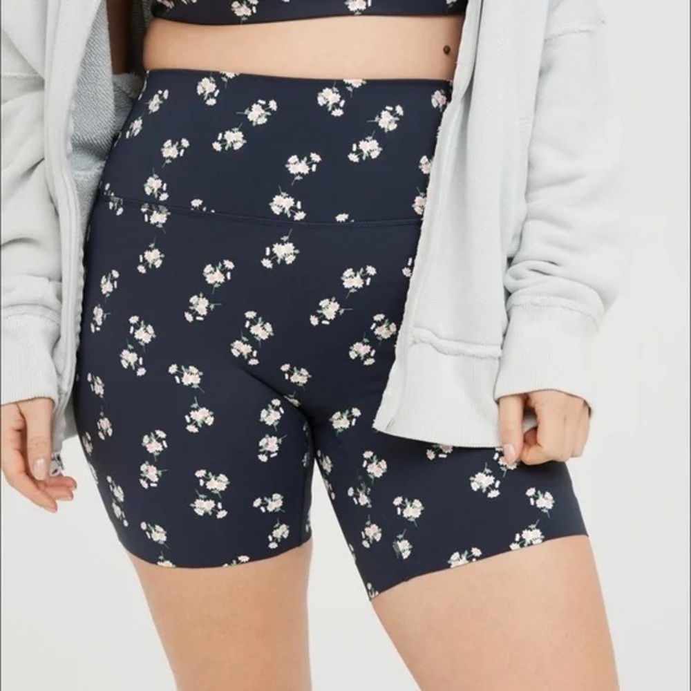 aerie offline biker Shorts